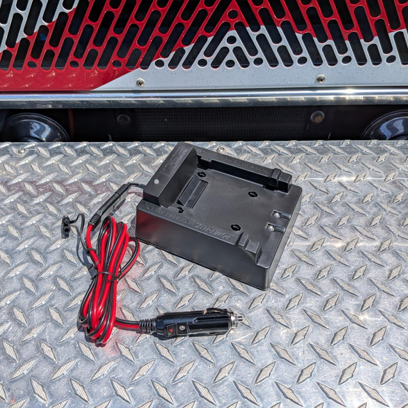 cigarette-lighter-charger-2.png